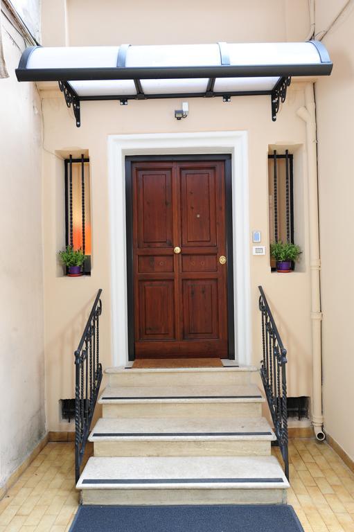 Fotofever Apt, Two Bedrooms With Air Conditioned In Elegant Shopping Area, Close To Vatican City Rome Bagian luar foto